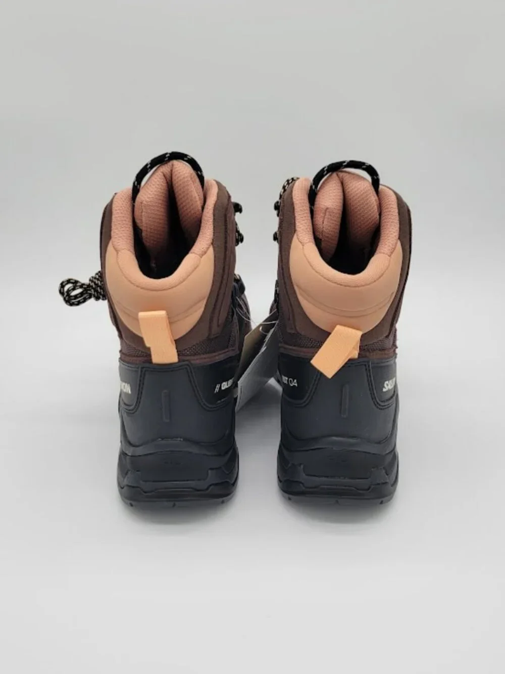 SALOMON Quest 4 GTX Women’s 8.5 Hiking Backpacking Boots Brown Black Gore-Tex
